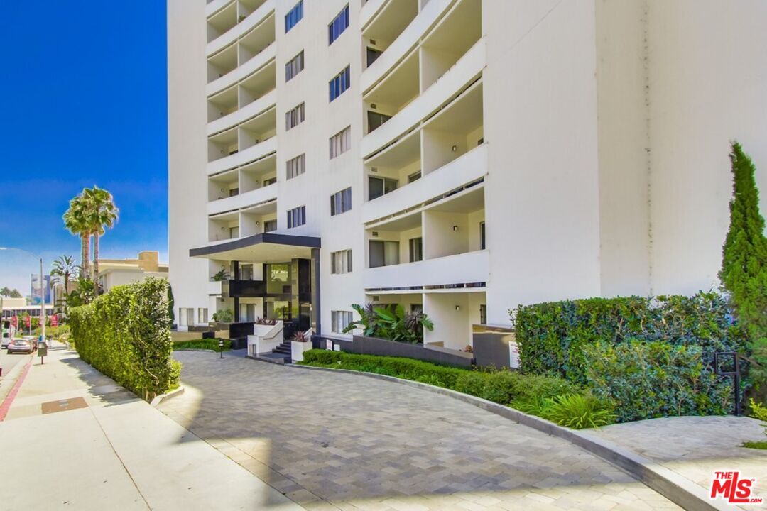 Foto principal - 7250 Franklin Ave