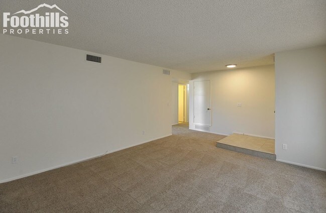 Foto del edificio - 7328 N Meredith Blvd