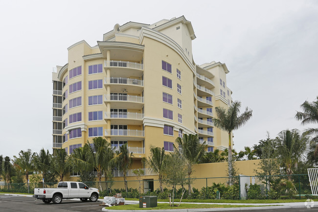 Aqua Ii Apartments Naples Fl Apartments Com