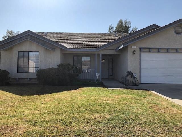Foto del edificio - BEAUTIFUL Hanford FAMILY HOME