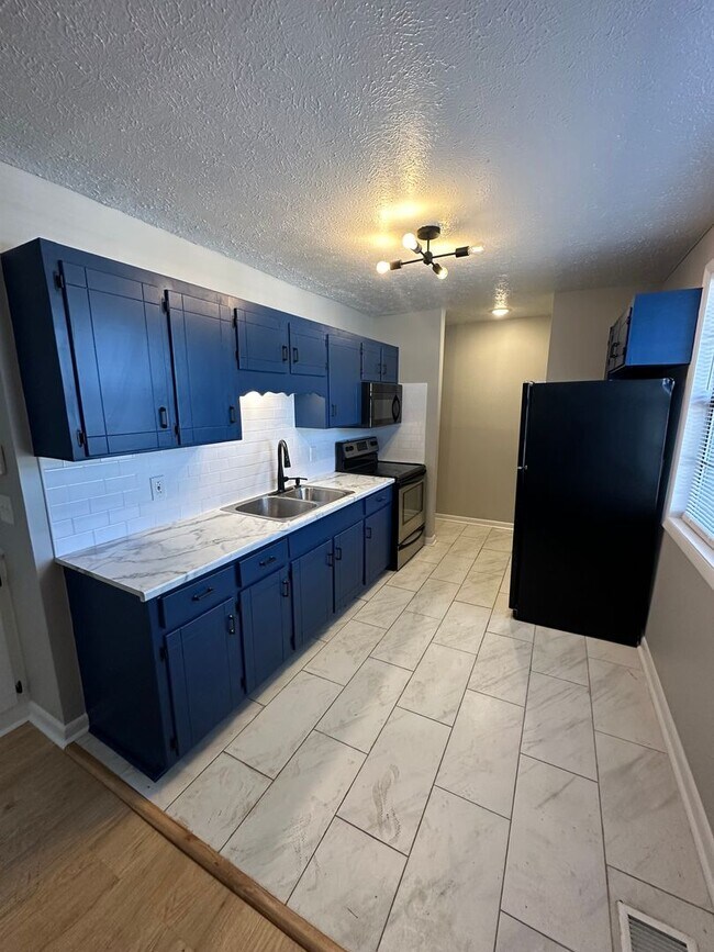 Foto del edificio - Freshly Renovated 2Bed / 1Bath in Nashville!