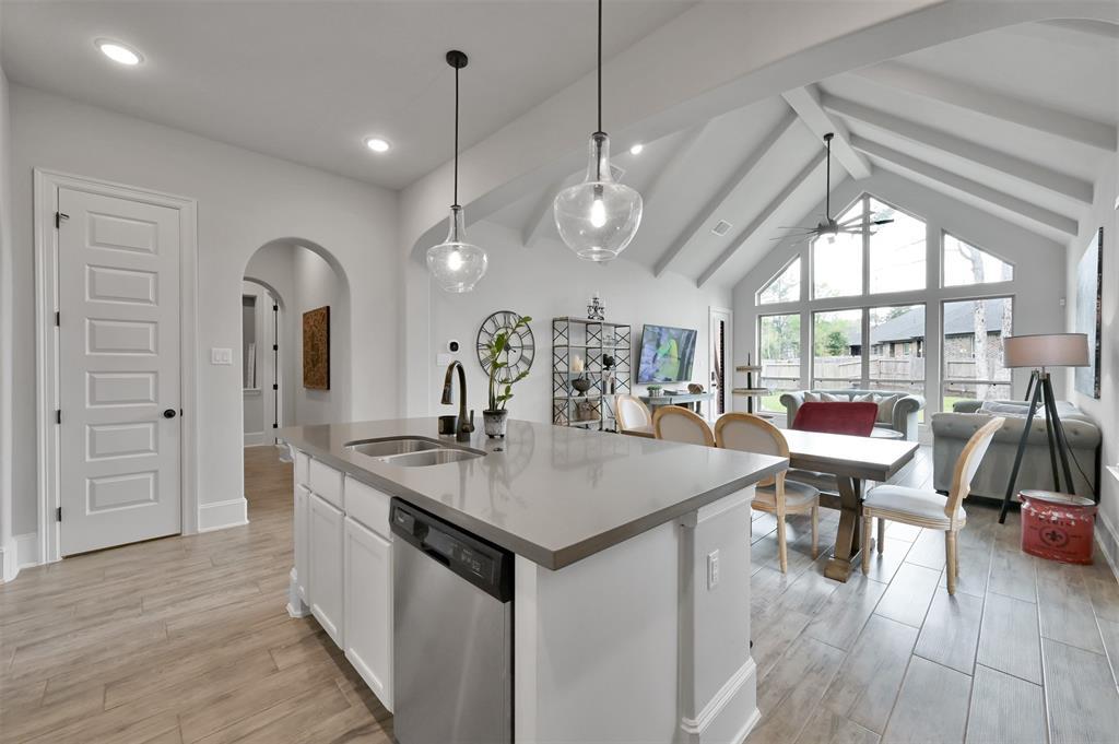 Primary Photo - 207 Castle Combe Ct