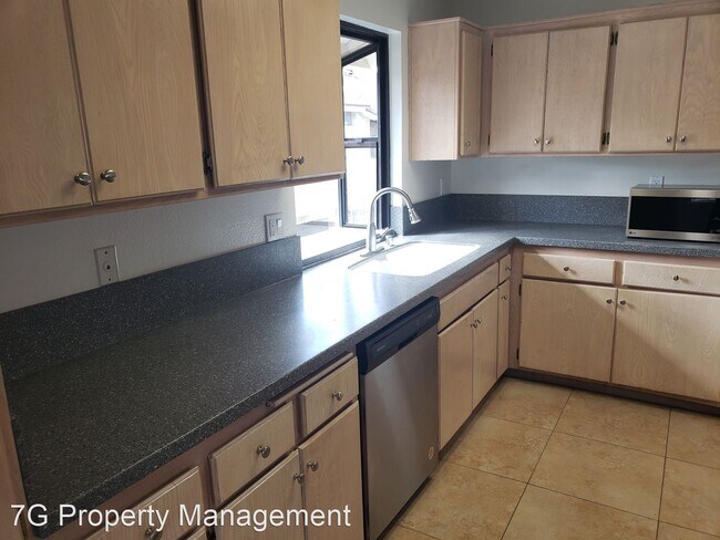 Foto del edificio - 2 br, 2 bath House - 7703 Riverdale Way