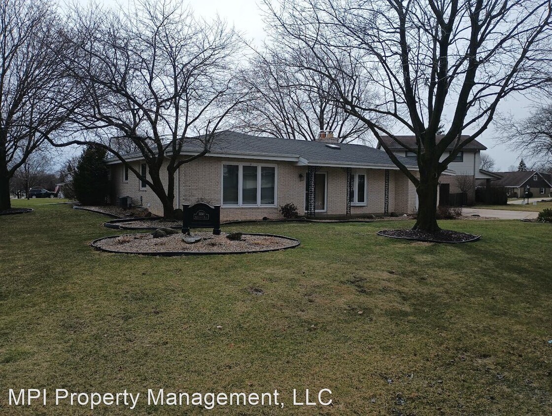 Primary Photo - 3 br, 3 bath House - 3550 S BRENTWOOD RD
