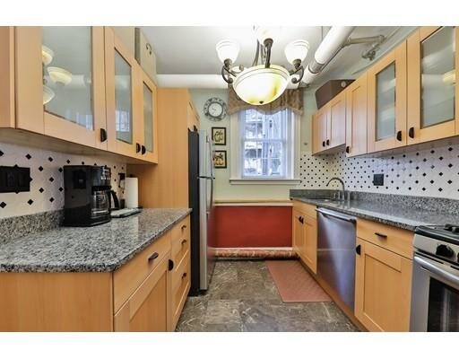 Primary Photo - 139 Beaconsfield Rd