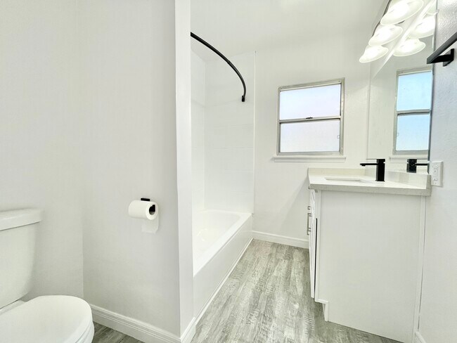 Foto del edificio - 2619 West Blvd