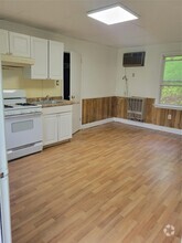 Building Photo - 200 Fosler Rd
