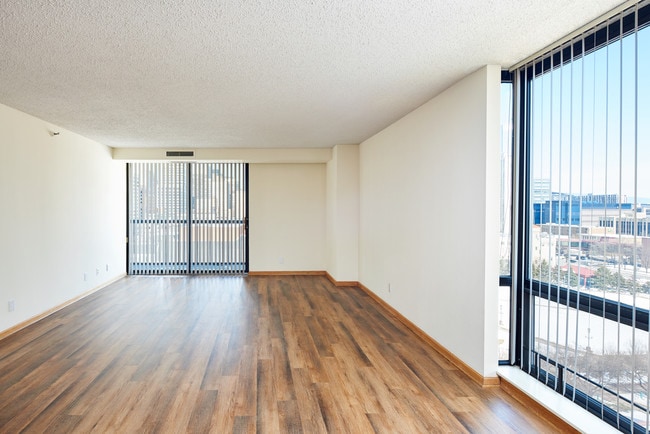 Plano A-Sala de estar - Marquette Place