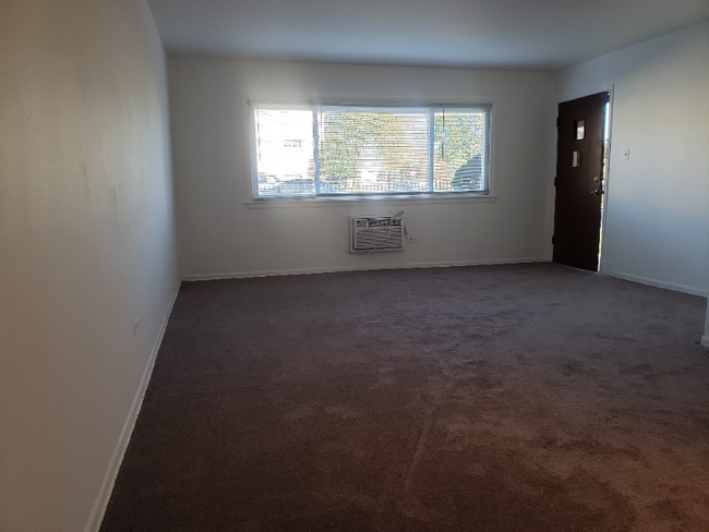 Building Photo - 1416 N Hillside Ave