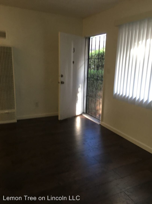 Building Photo - 4009 33rd St