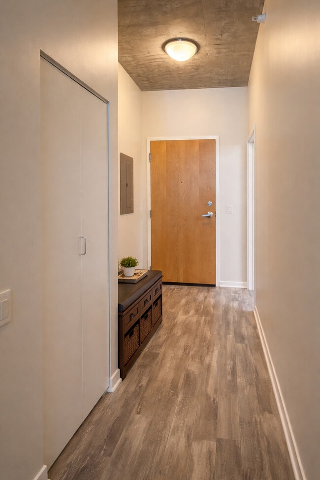 Building Photo - 1345 S Wabash Ave