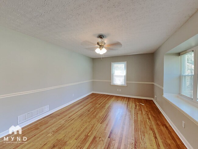 Foto del edificio - 355 Kemolay Rd SW