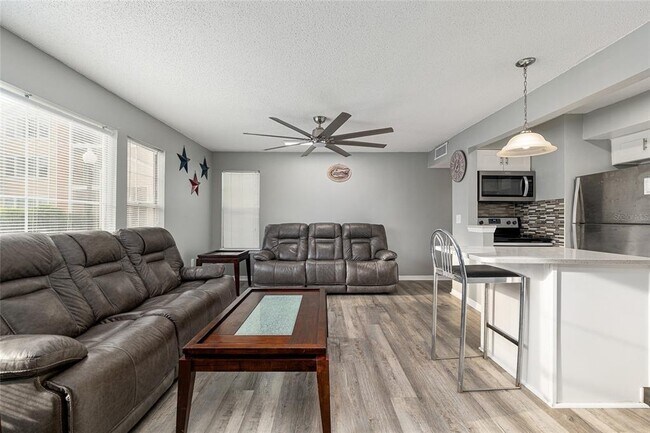 Foto del edificio - 2601 SW Archer Rd