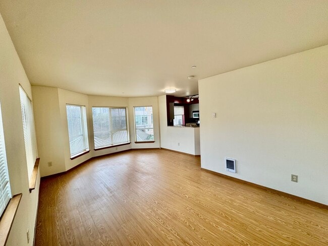 Photo - Studio for rent in the heart of Capitol Hill!!!!!! Apartment