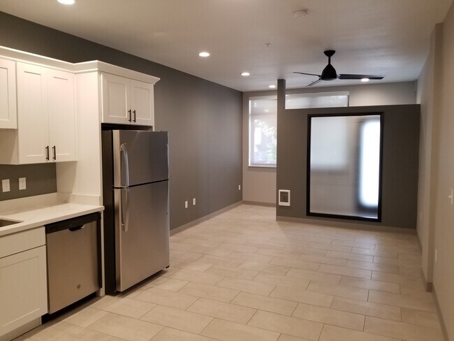Living Space - 239 4th St