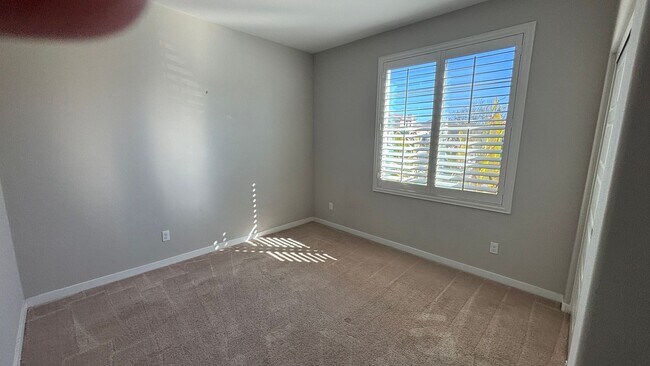 Building Photo - Gorgeous Four Bedroom Three Bathroom Home ...