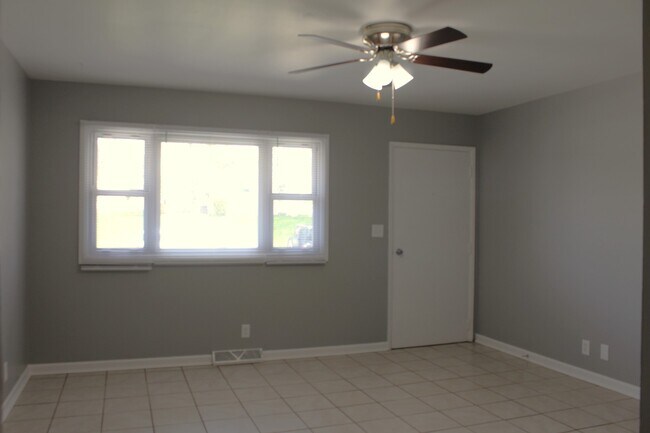 Foto del edificio - 3123 Chadwick Dr
