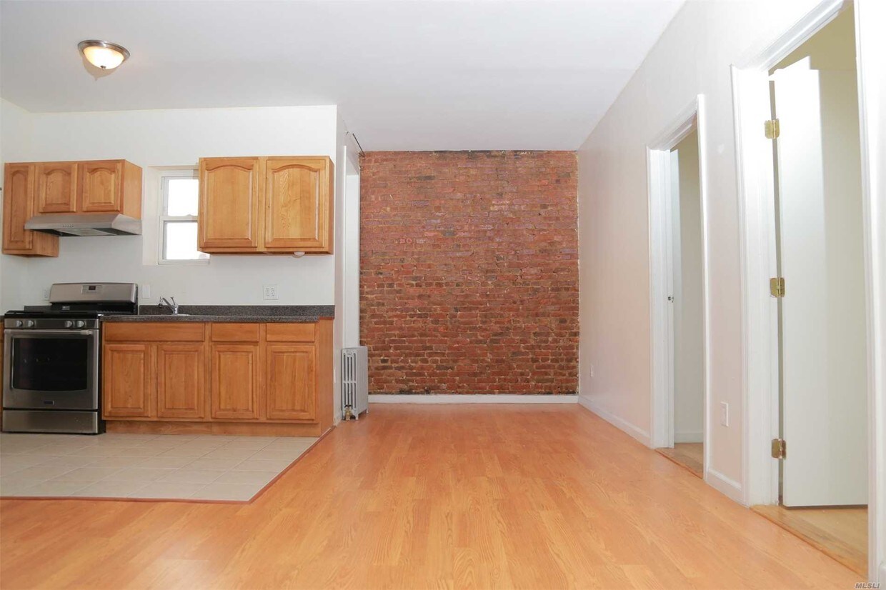 Primary Photo - 614 Wilson Ave