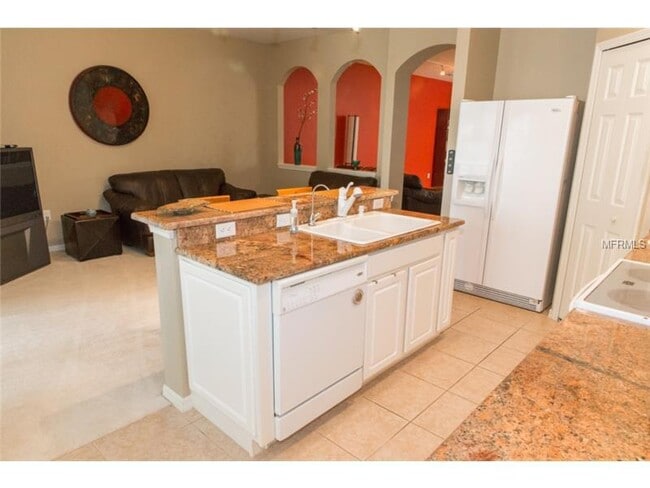 Building Photo - 3773 Parkridge Cir