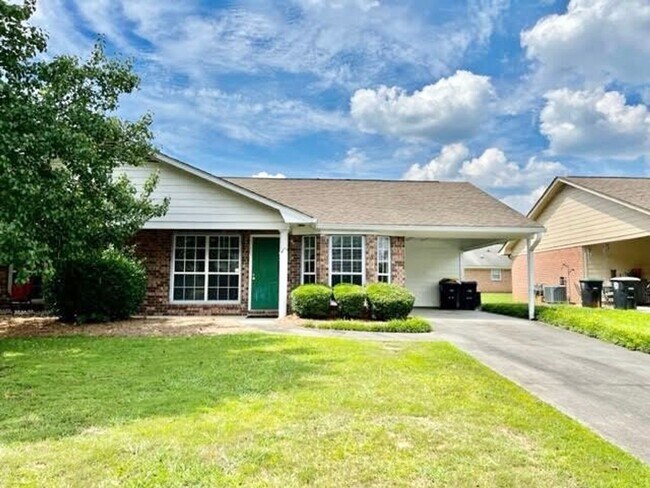 Foto del edificio - Pebblecreek Dr #22 &amp; 24