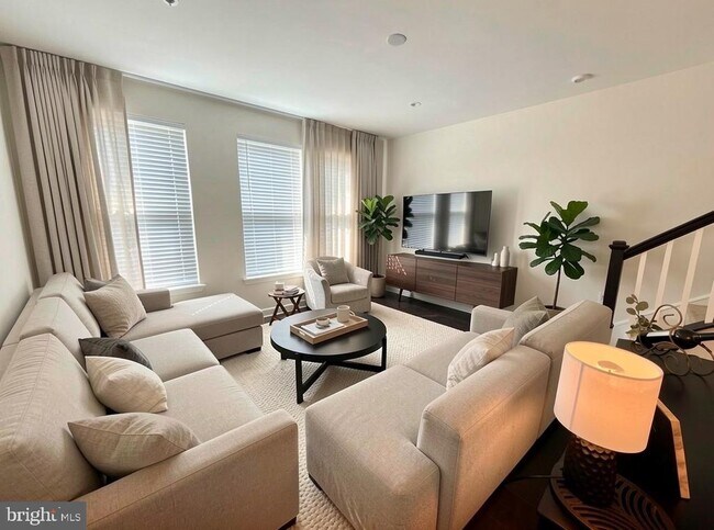 Foto del edificio - 6704 Ballenger Run Blvd