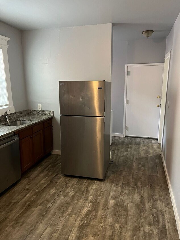 Primary Photo - 705 Orchard St