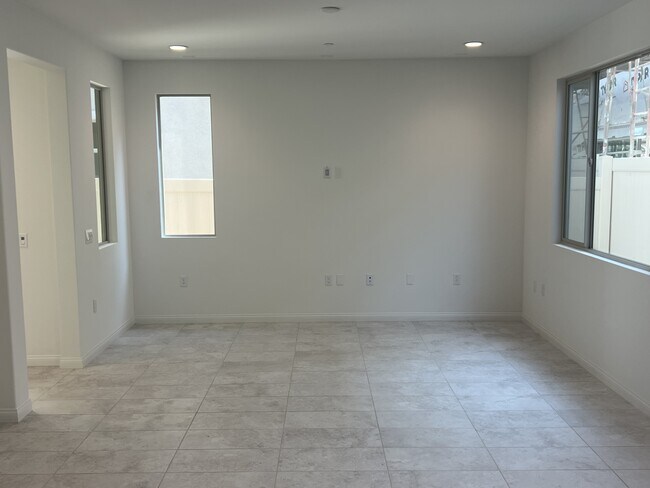 Foto del edificio - 4282 S Malagon Privado