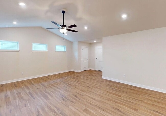 Foto del edificio - 1735 Beech St