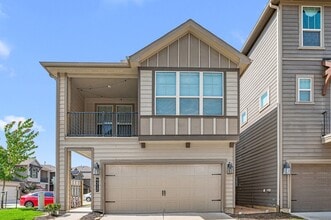 Building Photo - 9312 Bauer Vista Dr