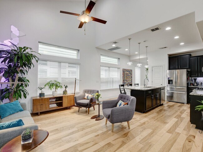 Foto del edificio - 1415 Homespun Rd