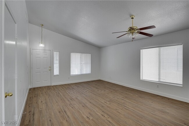 Building Photo - 10046 Catseye Cove Ct