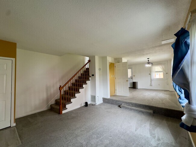 Foto del edificio - 8166 Del Haven Rd