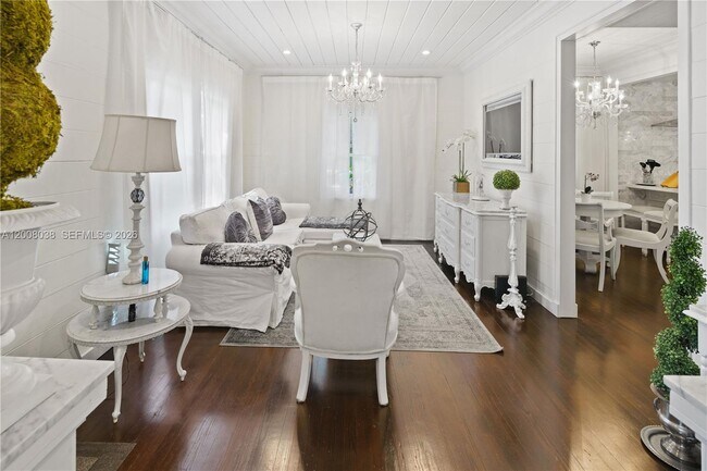 Foto del edificio - 743 NW 9th Ave