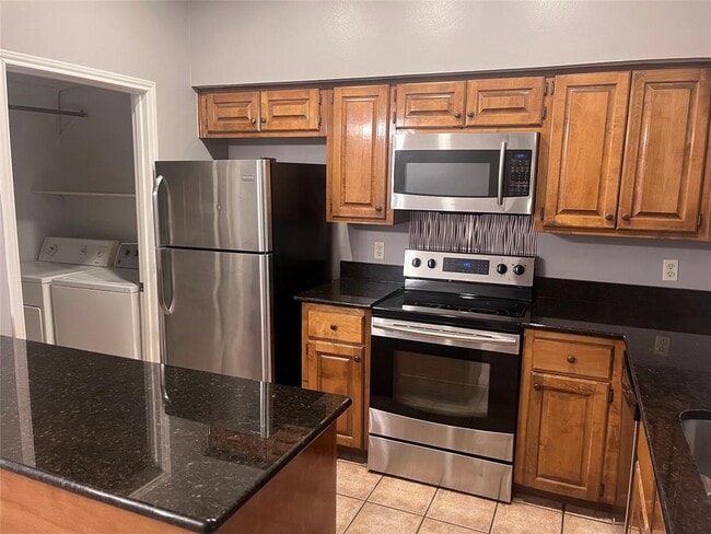 Foto del edificio - 1307 Kinney Ave