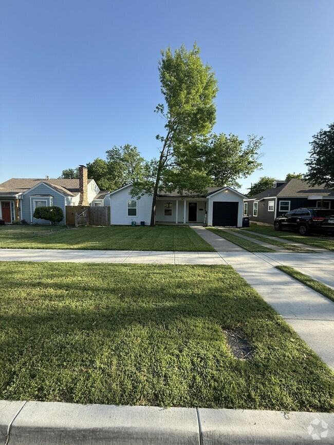 Building Photo - 4217 Curzon Ave