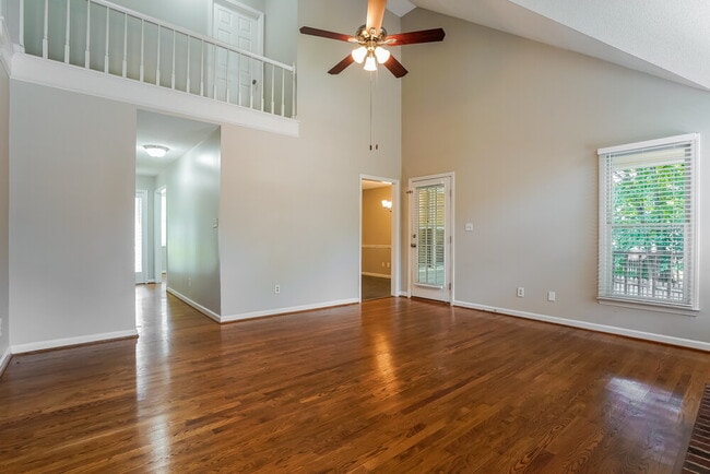 Building Photo - 4432 Emmit Dr