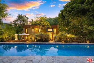 Building Photo - 10023 Westwanda Dr