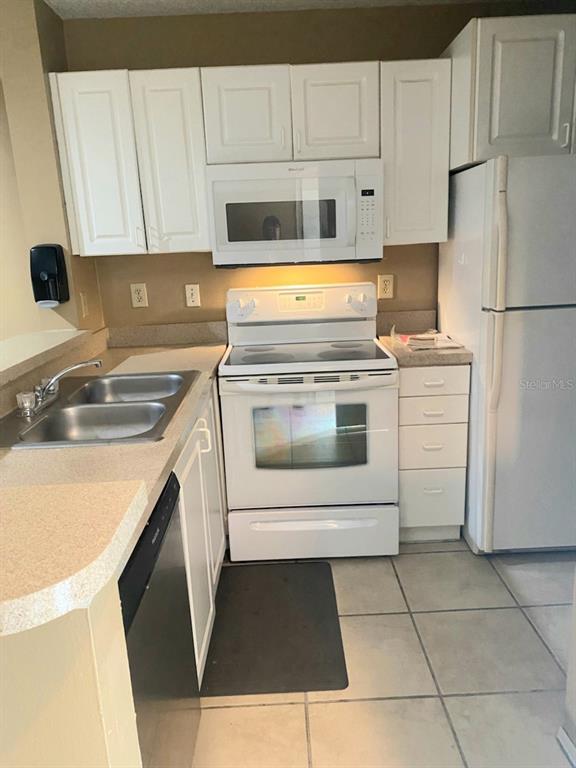 Foto del edificio - 10020 Strafford Oak Ct