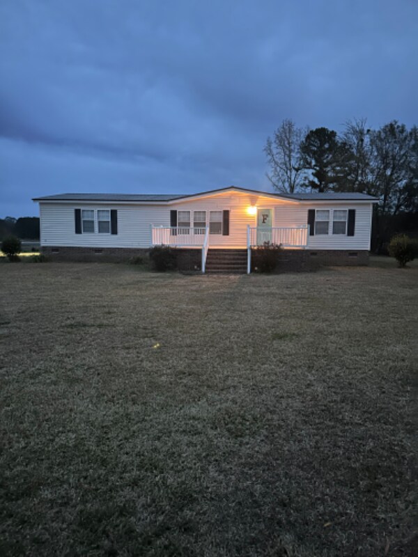 1339 Kenny Rd, Lake City, SC 29560 House Rental in Lake City, SC