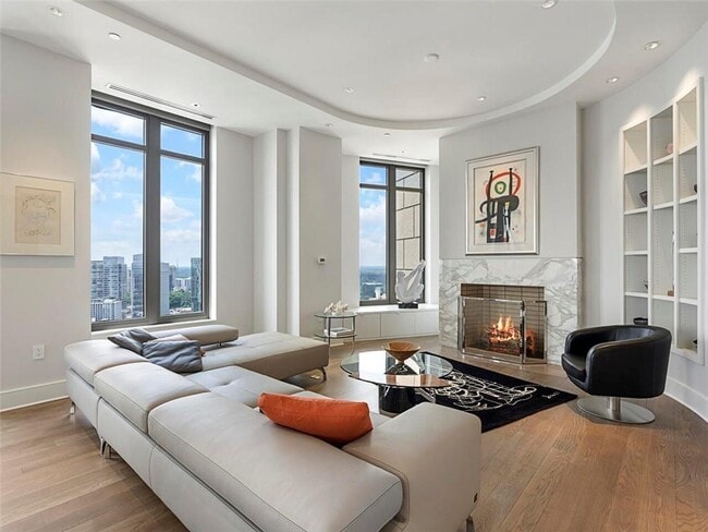 Foto del edificio - 3376 Peachtree Rd NE