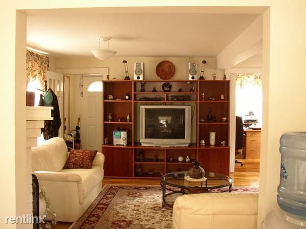 Foto del edificio - 6301 Riverdale Ave