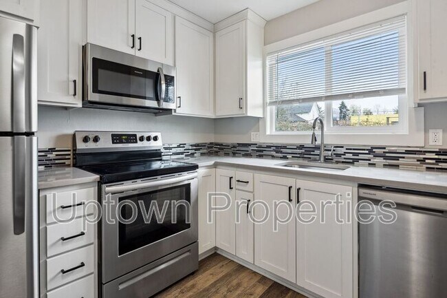 Foto del edificio - 8069 NE Flanders St