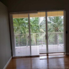 Building Photo - 833 SW 167th Ave