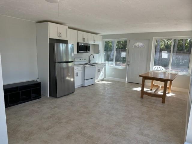 Foto del edificio - 1132 S Brevard Ave