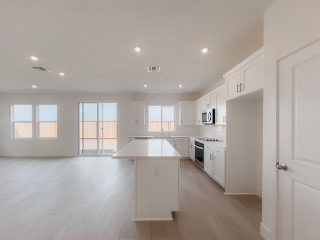 Building Photo - Brand New Four Bedroom Home in Watson Ranc...
