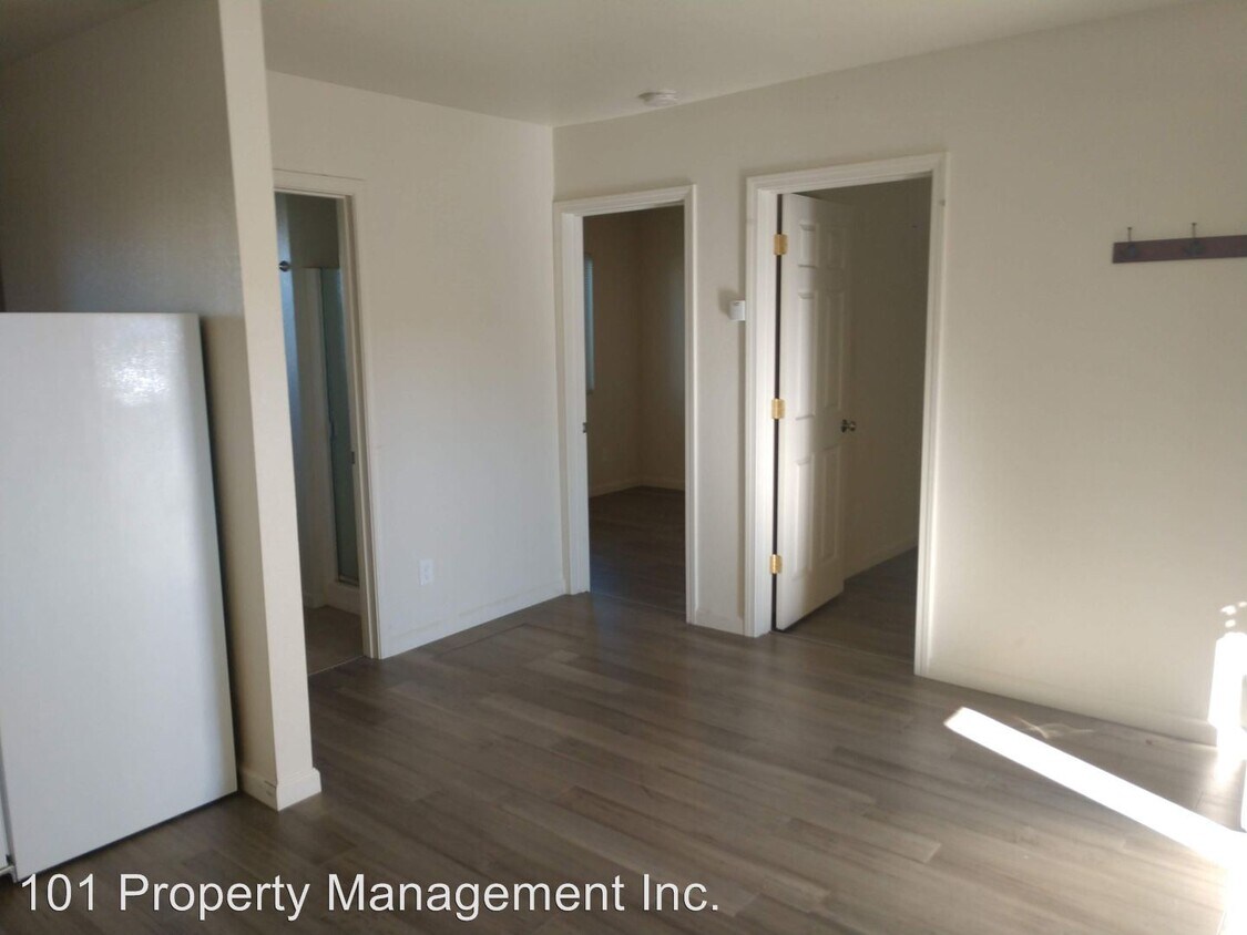 Foto principal - 3251 N State St