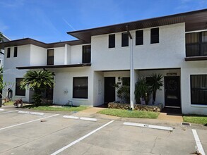 Building Photo - 402 Sailfish Ave