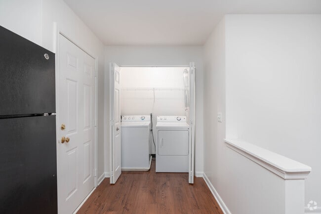 Bradford 2BR, 2BA - 1,172SF - Park at Winterset