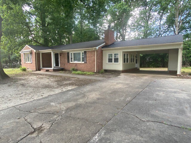Foto principal - 125 Sherwood Rd