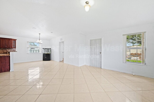 Building Photo - 14290 SW 287th St